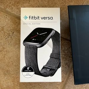 Fitbit Versa Special Edition